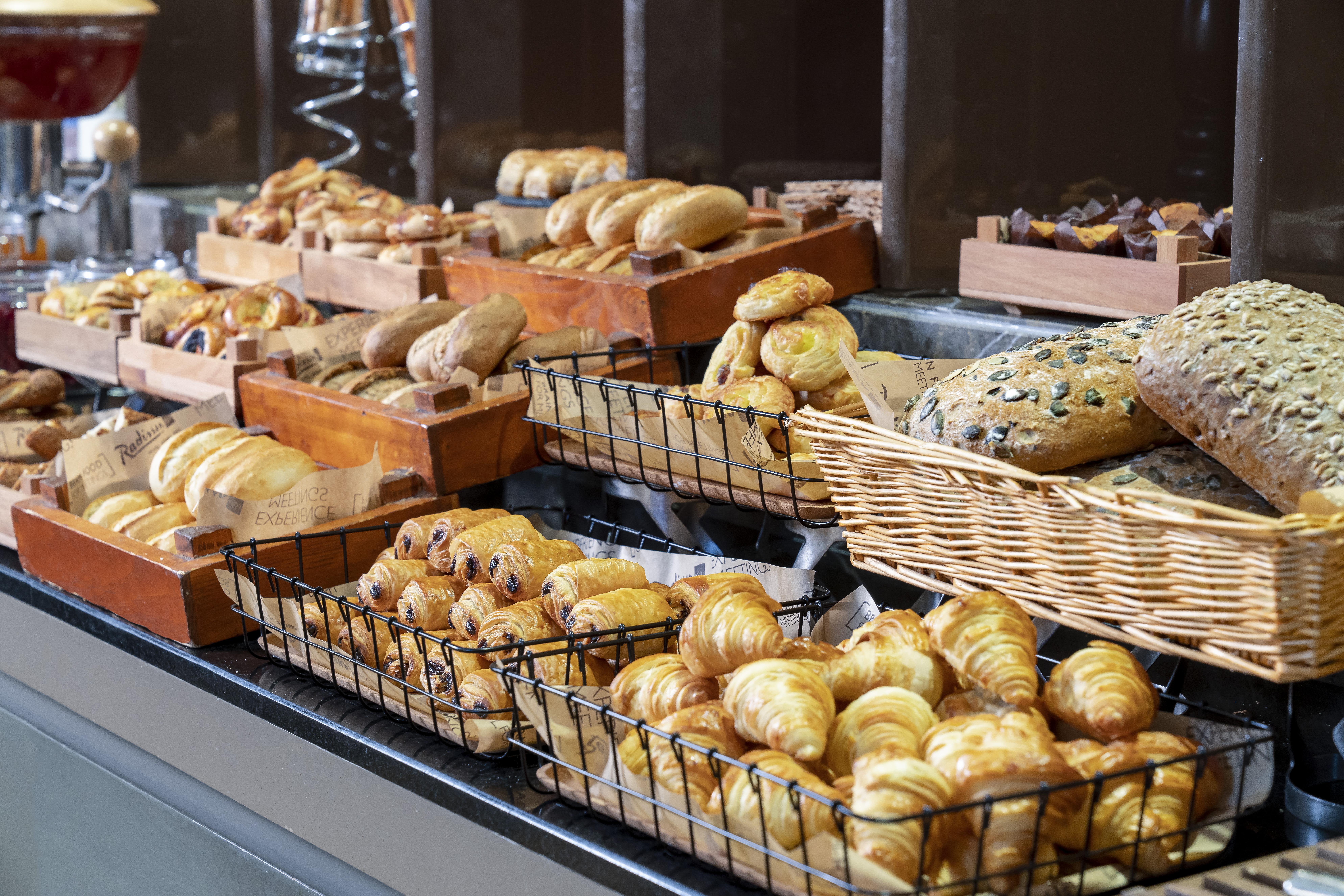 Radisson Blu Hotel Istanbul Asia Istambul Exterior foto Buns and pastries